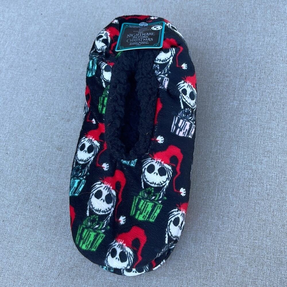 Disney Nightmare Before Christmas fuzzy slipper socks (shoe size 7-9.5) NEW